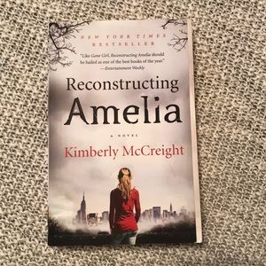 Reconstructing Amelia by Kimberly McCreight